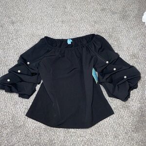 Cece puffer shoulder blouse with pearls